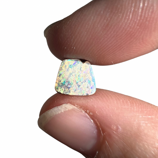 1.38 Ct extra small boulder opal