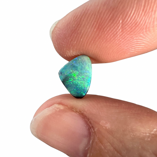 0.98 Ct extra small boulder opal