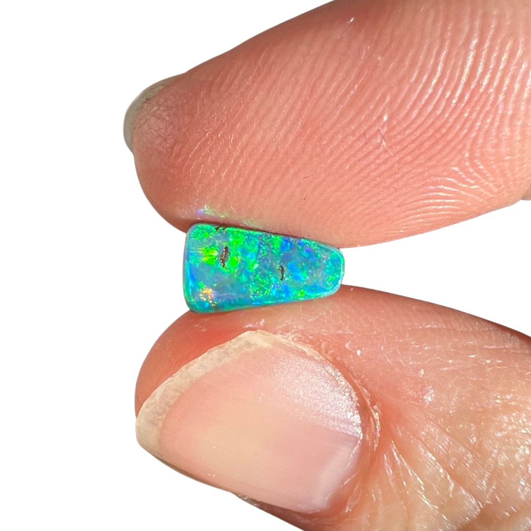 0.92 Ct extra small boulder opal