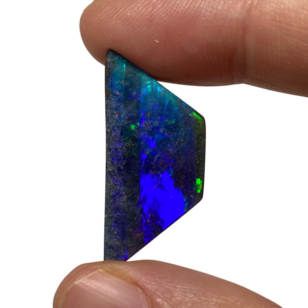 13.05 Ct geometric boulder opal