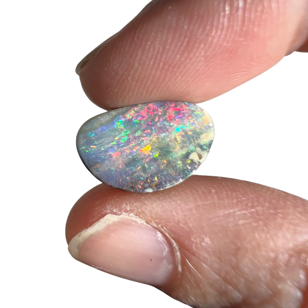 4.53 Ct rainbow boulder opal