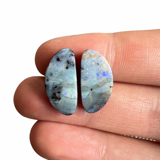 9.48 Ct small boulder opal pair