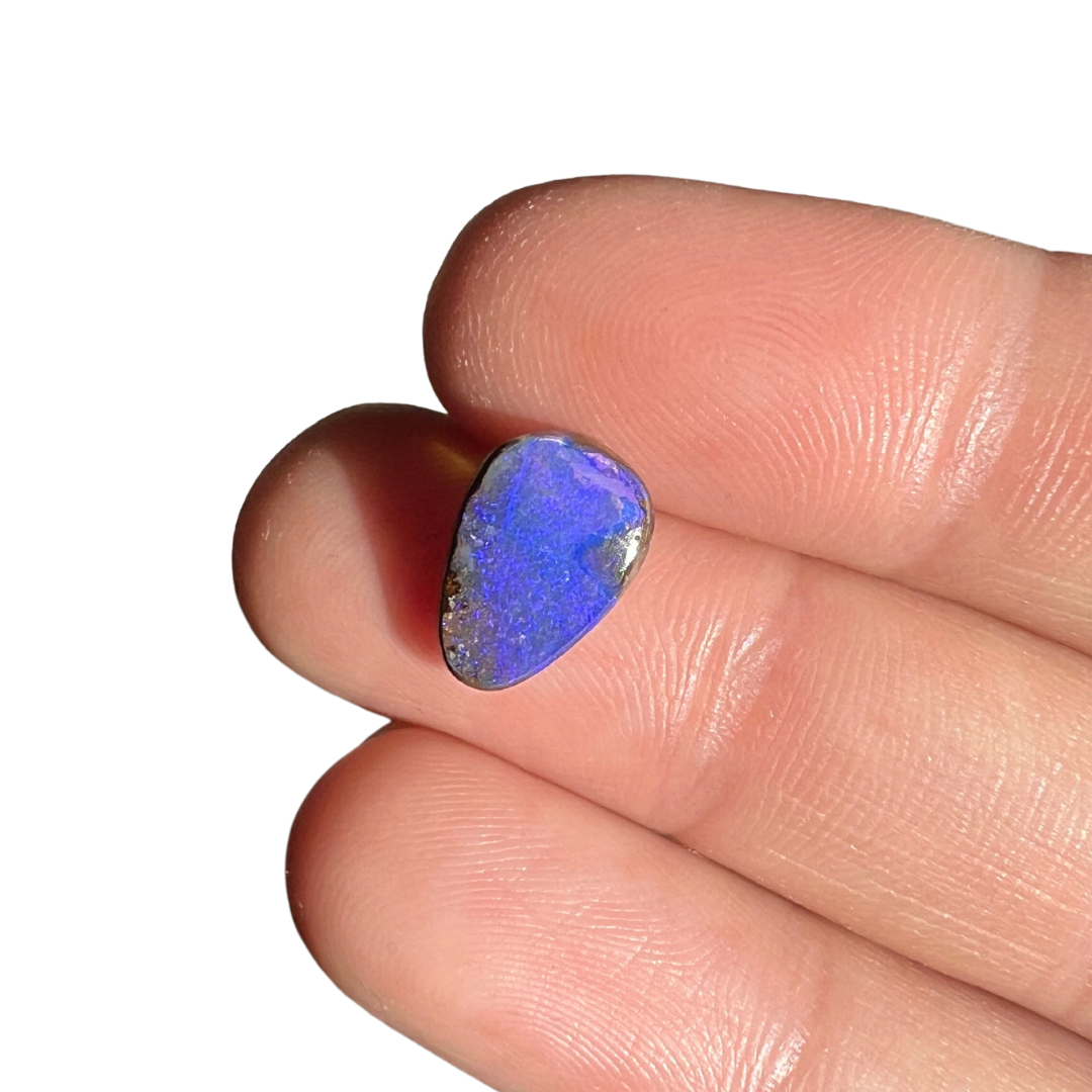2.10 Ct small purple boulder opal