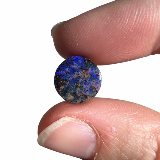 3.16 Ct small boulder opal