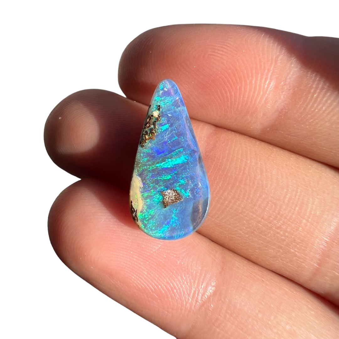 5.76 Ct green-blue boulder opal