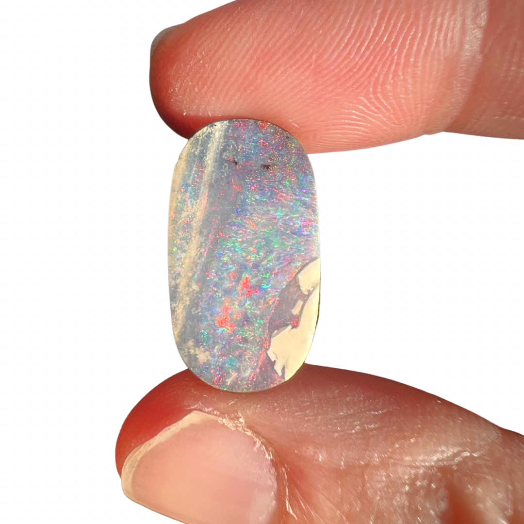 7.70 Ct oval boulder opal