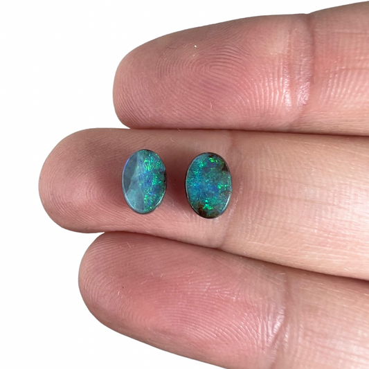 1.49 Ct extra small boulder opal pair