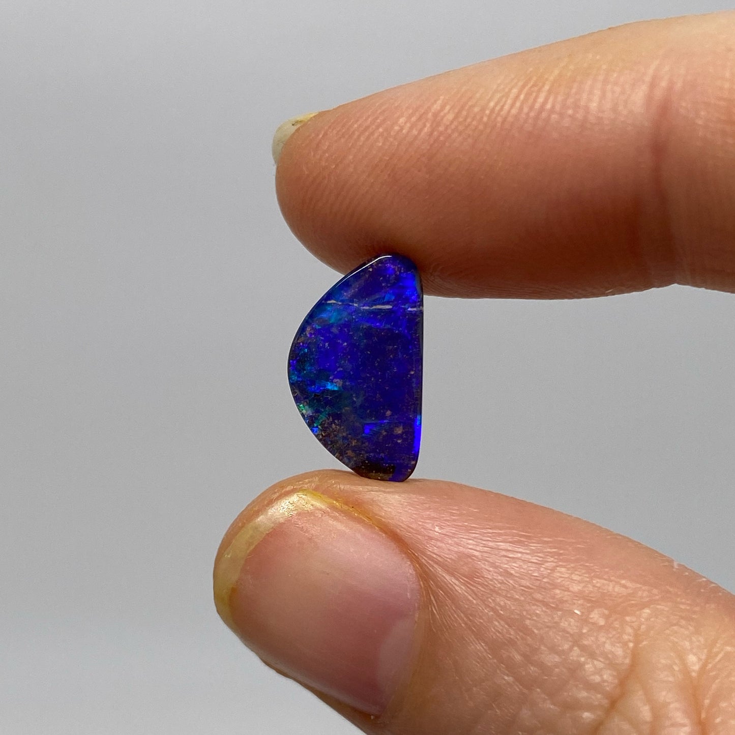 4.99 Ct green-blue and purple boulder opal pair