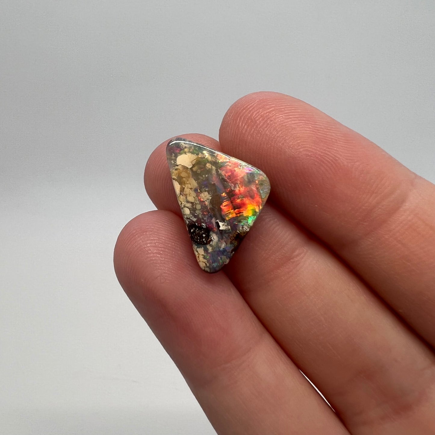 6.23 Ct triangle boulder opal